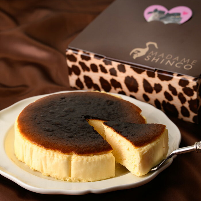 【ふるさと納税】マダムシンコの「マダムブリュレ＆おこげチーズ」箕面食べ比べ(2種・各5号) マダムシンコ スイーツ 食べ比べ セット お菓子 バームクーヘン チーズケーキ バスクチーズケーキ ギフト 贈答 マダムブリュレ お取り寄せ【m36-01】【カウカウフードシステム】 - 画像3