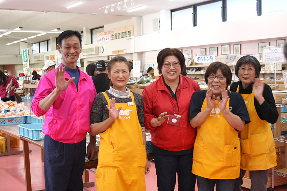 【ふるさと納税】【年3回定期便】穫れたて！ 夏野菜・果物 定期便 あんずの里 計3回(6月・7月・8月) 10品目×3回 野菜 果物 フルーツ 旬 セット 詰め合わせ 福岡県産 九州産 国産 送料無料 ［G7006］ サムネイル3