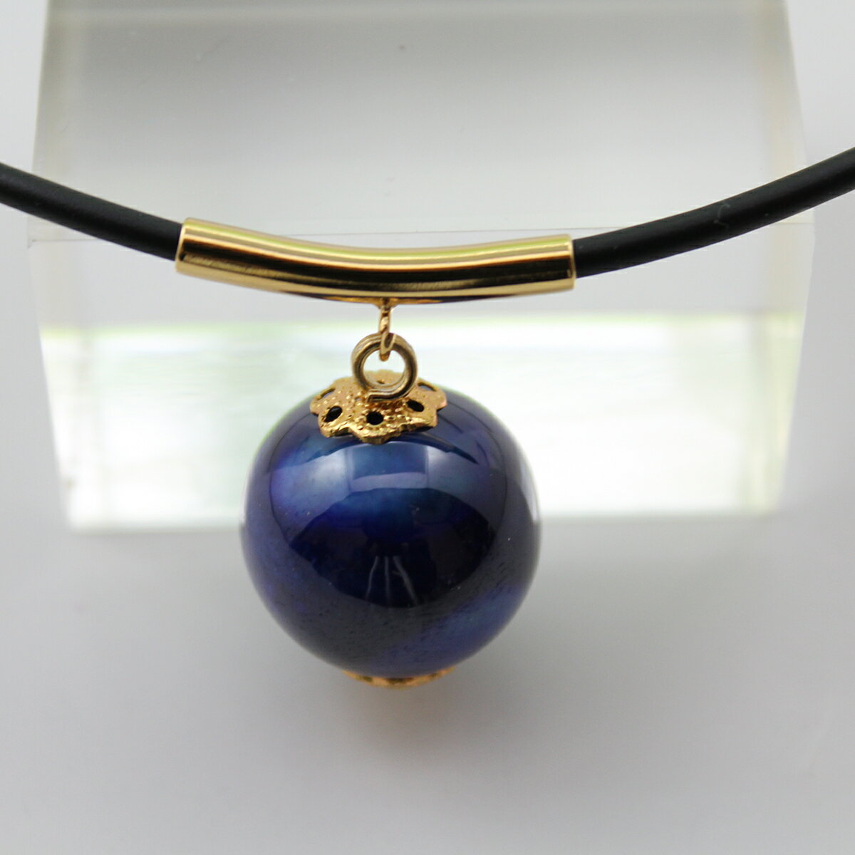 【ふるさと納税】二宮閑山 有田焼磁器玉ペンダント2個セット（しろブルー・るりブルー） おしゃれ アクセサリー 磁器 A12-224 - 画像2