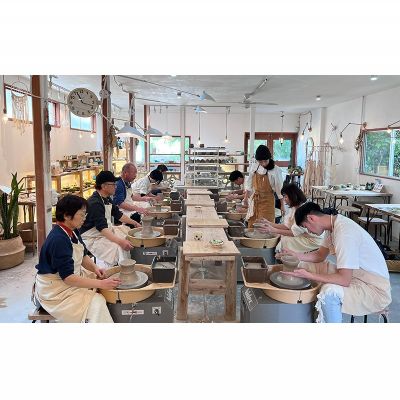 【ふるさと納税】やちむん植木鉢作り体験　ガジュマル付き【SDGs】 やちむん 焼き物 陶芸 ガジュマル 植木鉢 体験 伝統 工芸 植物 鑑賞用 観葉植物 インテリア 初心者 ふるさと納税 おきなわ 沖縄 オキナワ 名護 ナゴ 国産 - 画像3