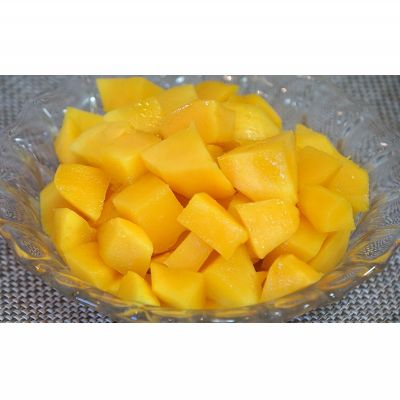 【ふるさと納税】東村産完熟マンゴー　約2kg（4～6玉）2026年発送 甘い 芳醇 完熟 マンゴー トロピカル 農家直送 夏 デザート フルーツ アーウィン あまい おいしい ジューシー 南国 高級 まんごー 沖縄 国産マンゴー 沖縄県 東村 サムネイル3