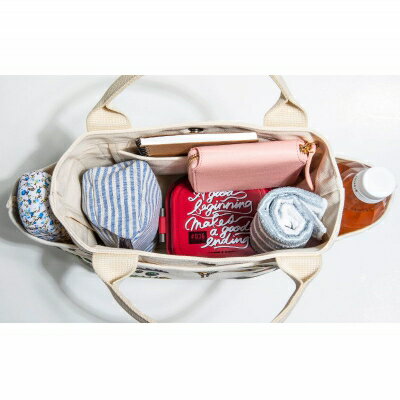 【ふるさと納税】「琉球帆布」お散歩バッグ（RYUKA ブルー）- 帆布 布 トート トートバッグ 琉球紅型 人気 紅型作家 RYUKA 新垣優香 おしゃれ レディース ファッション お出かけ かばん 鞄 手仕事 手づくり ハンドメイド 琉球帆布 伝統技術 沖縄県 八重瀬町【価格改定】 サムネイル3