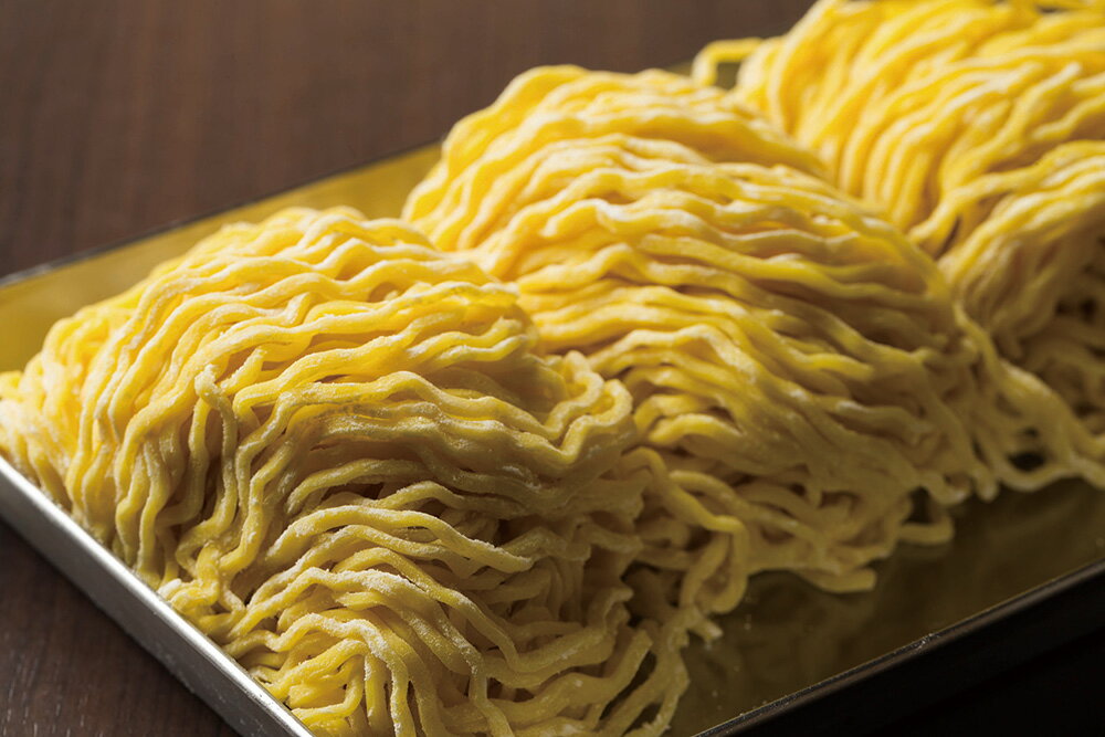 【ふるさと納税】 辛いラーメン14 2食 スパイスラーメン 中辛 北海道産 食材 小麦 特製 スープ 中太ちぢれ麺 コク 旨味 新感覚 具材付き 辛い スパイス ラーメン 冷凍 北海道 札幌市 - 画像3