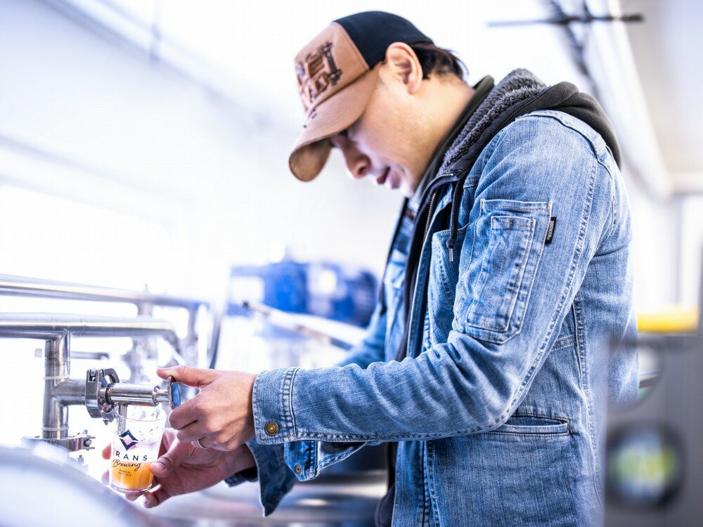 【ふるさと納税】 クラフトビール お楽しみ 6本セット クラフト ビール 地ビール 瓶 330ml アルコール 晩酌 季節限定ビール 冷蔵便 北海道 札幌 飲み比べ ご当地ビール アウトドア 札幌平岸発 北海道 札幌市 - 画像3