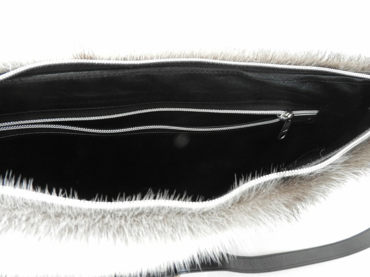 【ふるさと納税】アザラシ サコッシュ サムネイル3