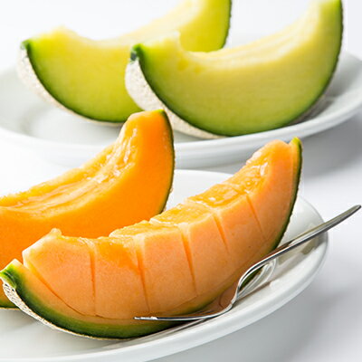 【ふるさと納税】【先行予約　2026年発送】ふらの産　しあわせのメロン(赤肉1玉・青肉1玉 計約4kg)_ メロン めろん 富良野メロン 富良野産 ふらの 北海道 甘い 赤肉 青肉 セット 2玉 食べ比べ フルーツ 果物 おやつ 【1254167】 サムネイル3