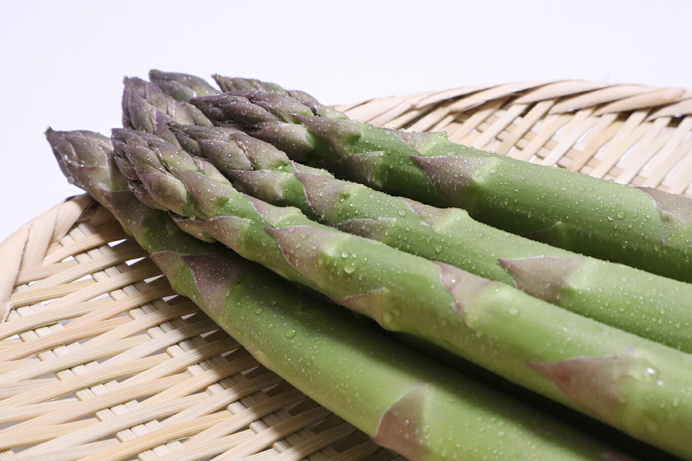 【ふるさと納税】【北海道由仁町】春の恵みをお届け！朝採りグリーンアスパラ - 画像3