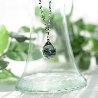 【ふるさと納税】【Soukore】ガラスアクセサリー・ブラック・ネックレス【1626453】 サムネイル2