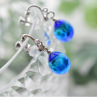 【ふるさと納税】【Soukore】ガラスアクセサリー・ブルー・イヤリング(シルバー)【1626462】 サムネイル2