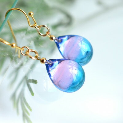 【Soukore】ガラスアクセサリー・ピンクブルー・ピアス(ゴールド)【1626463】