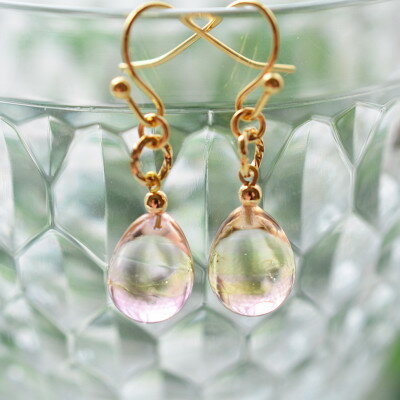 【ふるさと納税】【Soukore】ガラスアクセサリー・イエローピンク・ピアス【1626481】 サムネイル2