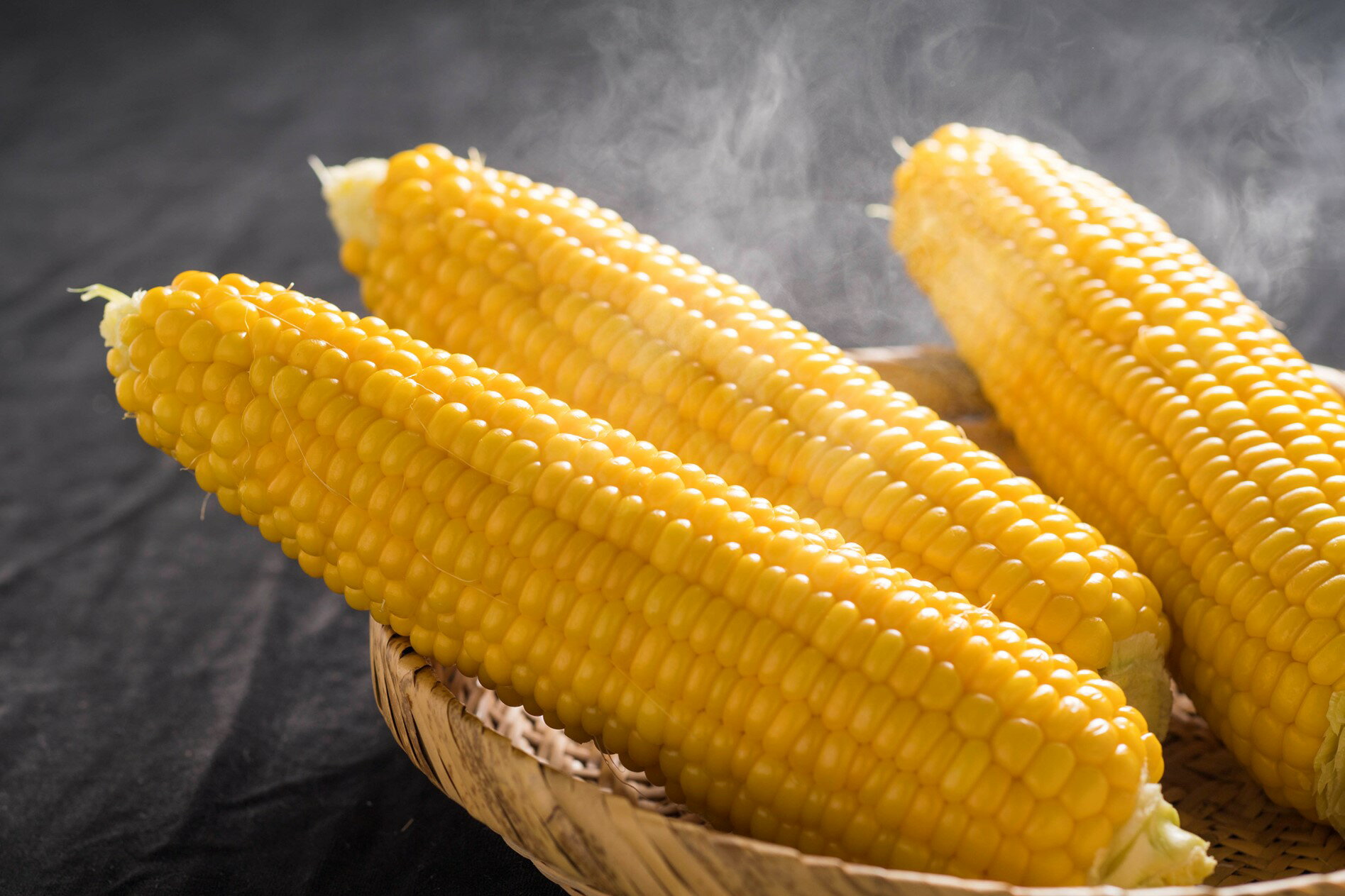 【ふるさと納税】【令和8年産先行受付】北海道とままえ産スイートコーン　7本（先行予約　北海道産　とうもろこし　とうきび　朝どれ　朝もぎ　旬　新鮮　送料無料　冷蔵） - 画像3