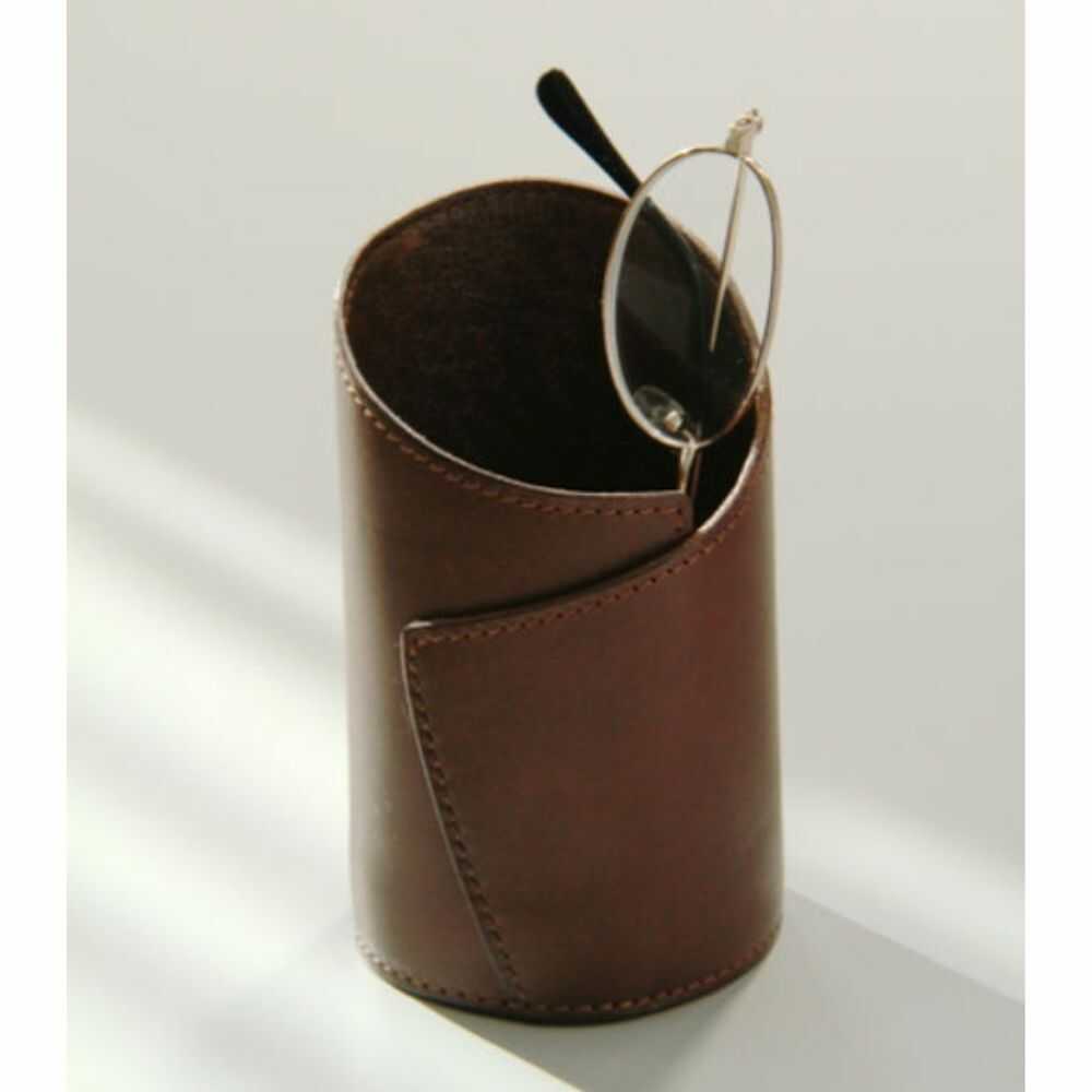 【ふるさと納税】tanikoオリジナル 眼鏡スタンド《厚真町》【Taniko leather】 レザー 革 革製品 作家物 手作り メガネ メガネスタンド 文房具 ギフト 北海道[AXAP015] サムネイル3