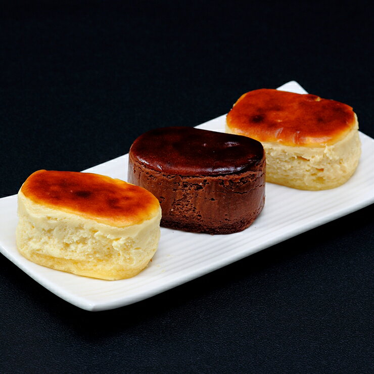 99 半熟とろ～りチーズケーキ3種類詰め合わせ 8,500円【半熟　とろ～り　チーズ　ケーキ　3種類　北海道産　ふんわり　当店人気　プレーン　メープル　ショコラ　生菓子 北海道 新冠町 】