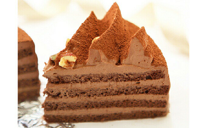 【ふるさと納税】 口どけなめらか 生チョコケーキ 『フラワーショコラ』 ホールケーキ 5号 冷凍 北海道 新ひだか町の オリジナルケーキ チョコ チョコレート ケーキ ホールケーキ ココア ナッツ 生クリーム クーベルチュール 誕生日 パーティー お祝い 結婚祝い - 画像3