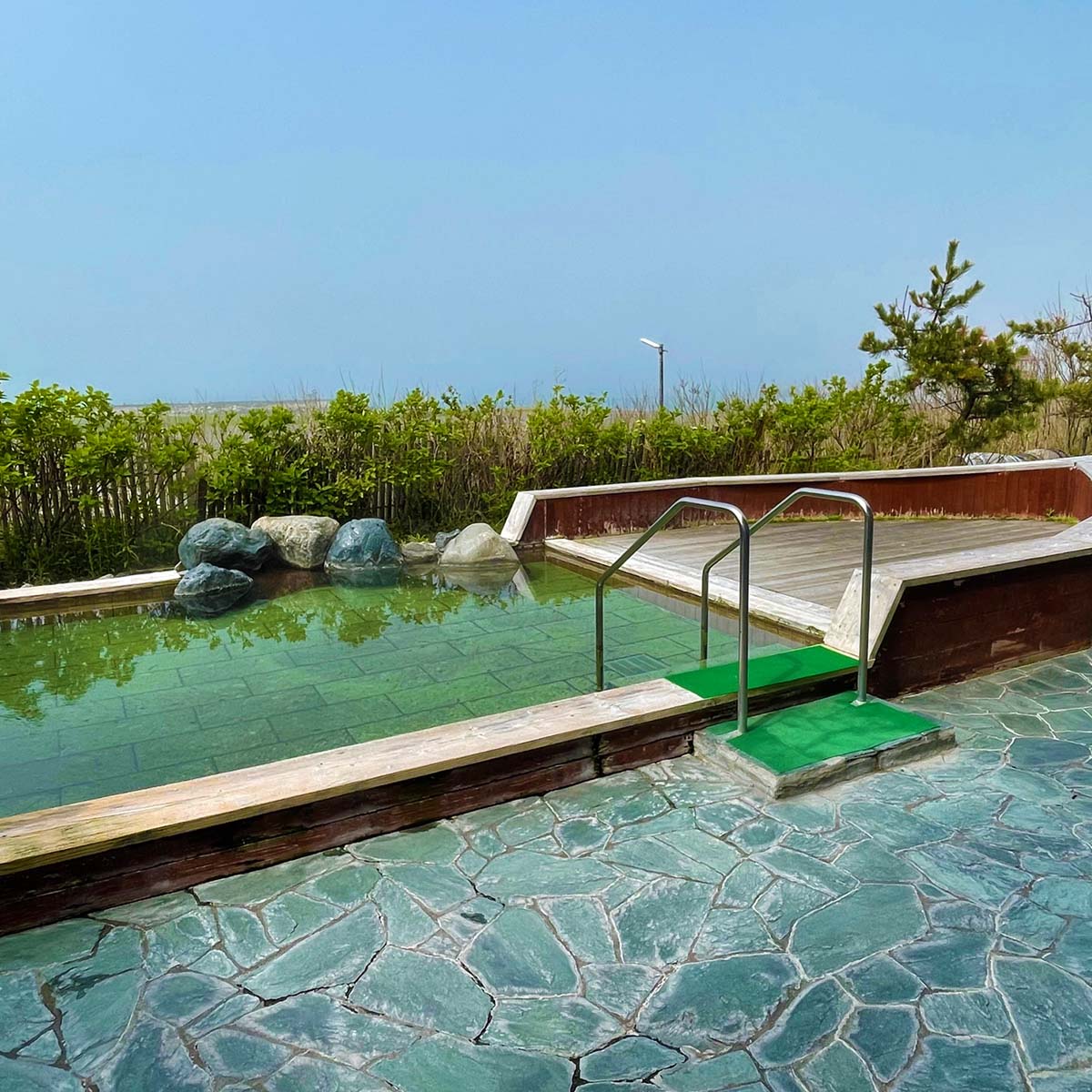 【ふるさと納税】宿泊券 北海道 三石昆布 温泉 蔵三 1泊 1名様　素泊まり 旅行 温泉 宿泊 チケット 旅 トラベル ふるさと納税 新ひだか町 三石 - 画像2