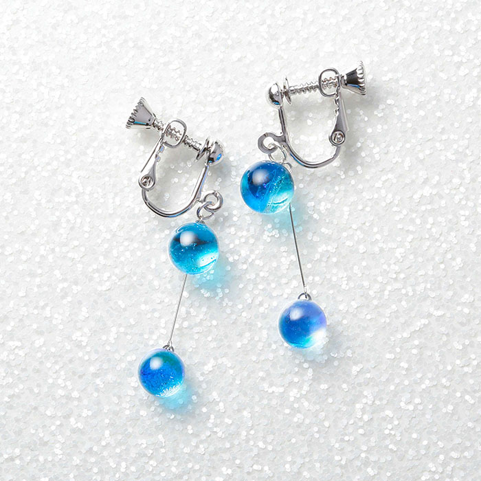 【ふるさと納税】2469.ジュエリー イヤリング 2連 アクセサリー 湖水 ガラス細工 レディース ハンドメイド アクセサリ 手作り ギフト プレゼント 屈斜路湖 12000円 北海道 弟子屈町 サムネイル2