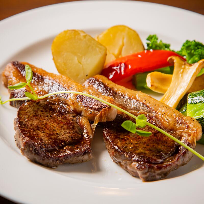 【ふるさと納税】 北海道 鶴居村 モール温泉 HOTEL TAITO 宿泊券 「1泊2食付 スペシャル ジビエ ディナープラン(1名様)」 観光 モール温泉 美人の湯 源泉かけ流し アルカリ性の強い温泉 地元食材 トラベル ホテル 旅館 旅行 宿泊 一人旅 サムネイル2
