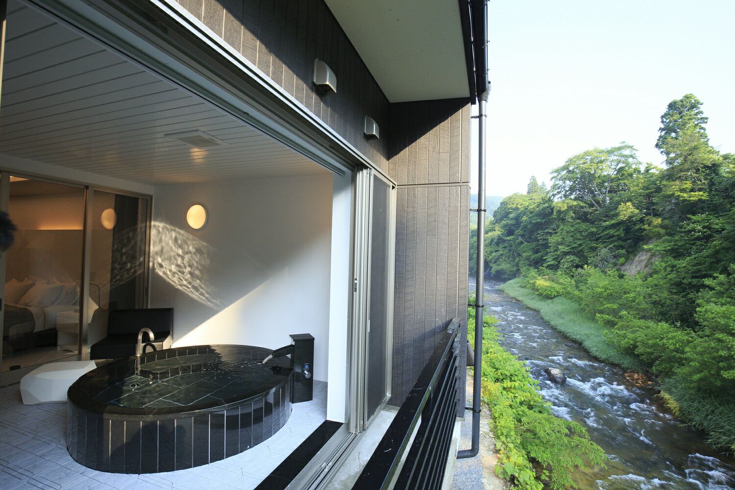【ふるさと納税】鉛温泉 心の刻十三月ペア宿泊券 岩手県 観光 宿泊 ふるさと納税 宿泊券 温泉 サムネイル2