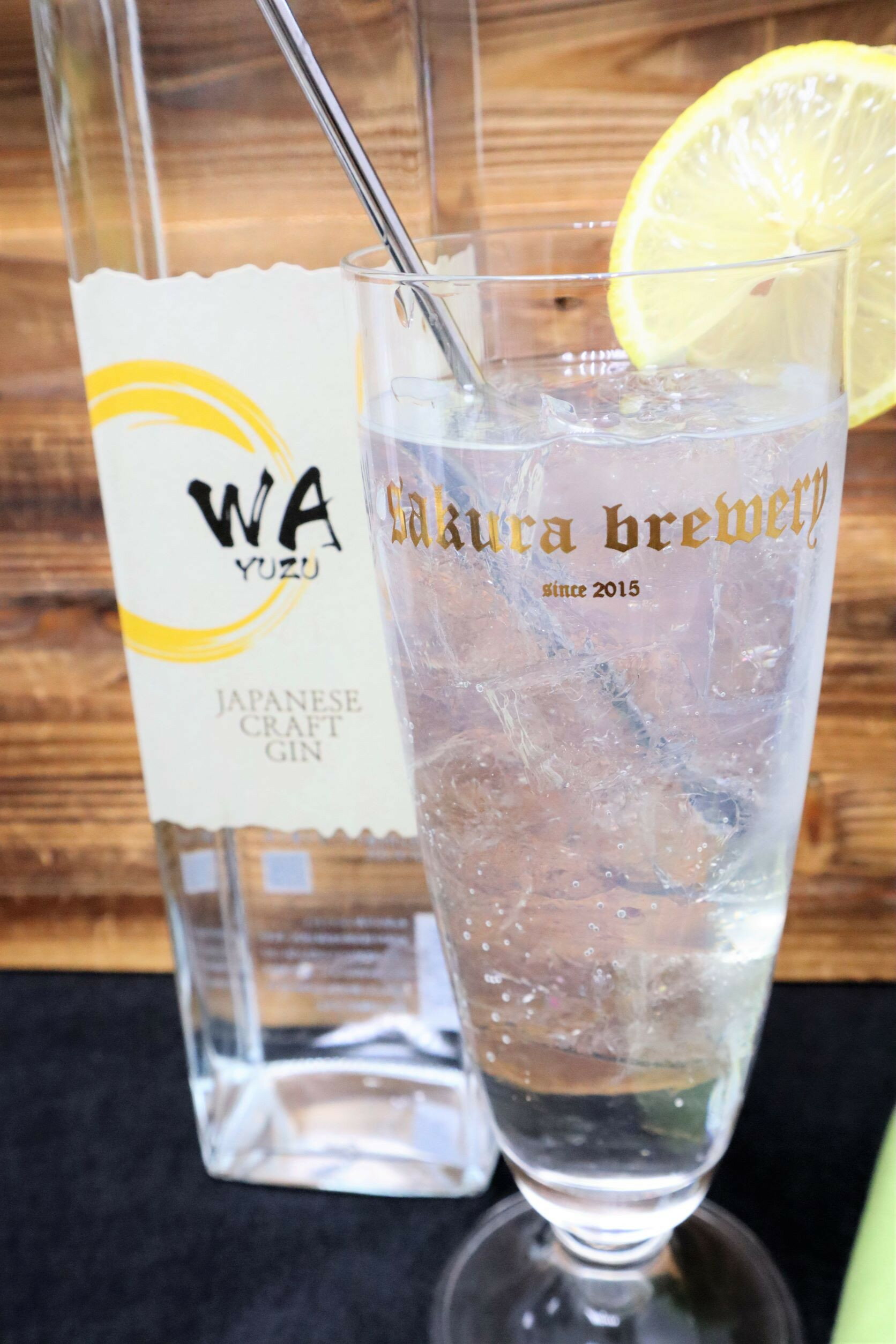 【ふるさと納税】【 クラフト ジン 】 JAPANESE CRAFT GIN 「 WA YUZU」 ( 720ml x 1本) さくらブルワリー 岩手県 北上市 D0266 国産 クラフトジン 柚子 ユズ 風味 北限のゆず 使用 お酒 ギフト 贈答用 プレゼント お歳暮 お祝い 記念日 誕生日 アルコール スピリッツ サムネイル3