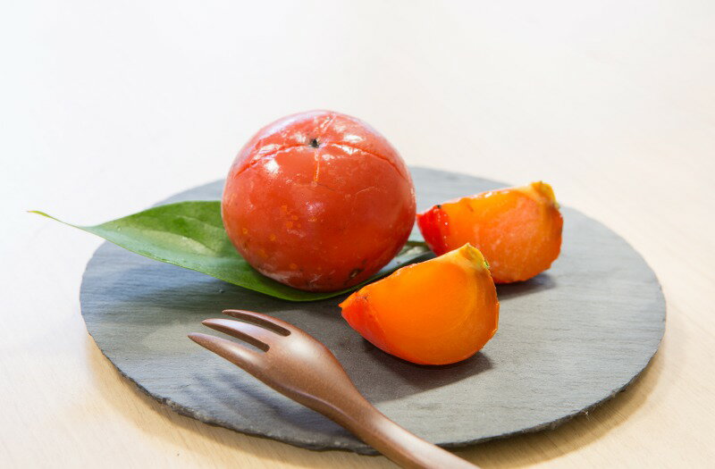 瞬間凍結甲子柿 1kg 柿 甲子柿 果物 甘い 冷凍 岩手県 釜石 甲子 創作農家こすもす