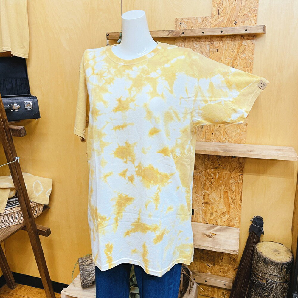 【ふるさと納税】漆染めTシャツ むら染め Sサイズ 身丈65cm×身幅45cm×袖丈19cm 1枚 漆 Tシャツ 漆染め 手染め 染物 綿100％ レディース ファッション おしゃれ 国産 岩手県 二戸市 送料無料 サムネイル3