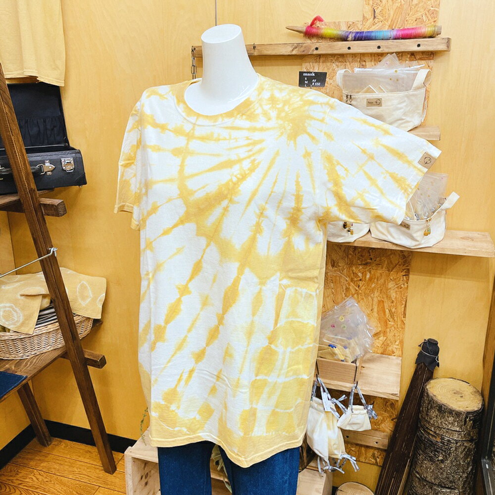 【ふるさと納税】漆染めTシャツ タイダイ Sサイズ 身丈65cm×身幅45cm×袖丈19cm 1枚 漆 Tシャツ 漆染め 手染め 染物 綿100％ レディース ファッション おしゃれ 国産 岩手県 二戸市 送料無料 サムネイル3