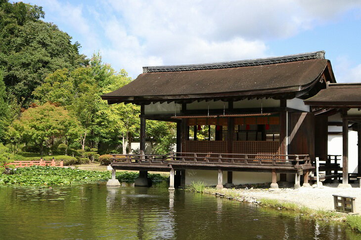 【ふるさと納税】 ｢十二単(女性用)｣着付体験1名様分 145cm～／胸囲100cmまで 体験券 チケット 写真撮影 着付け 体験 [RE001] - 画像3