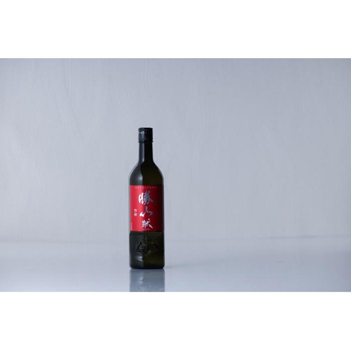 【ふるさと納税】勝山 純米吟醸 献（けん）　【 お酒 日本酒 晩酌 バレンタイン 父の日 山田錦 上品な香り 米の旨味 味わい豊か 食中酒 】 サムネイル2