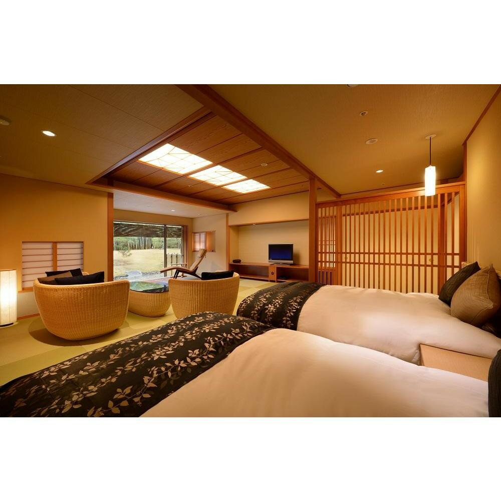 【ふるさと納税】【タイプ選択可】【茶寮宗園 】1泊2食付 ペア宿泊券 本館 or 月影 or 泰山 - 画像3