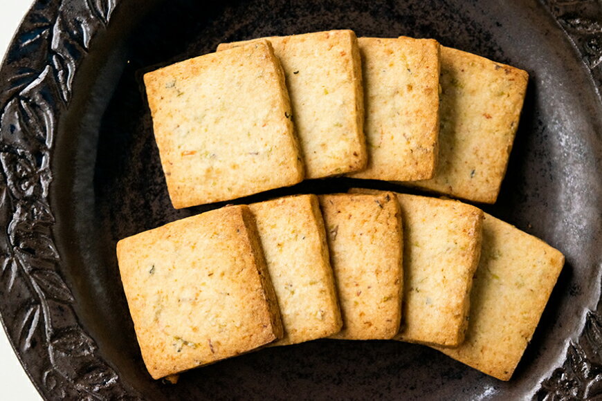【ふるさと納税】 SAIKICHI BUTTER COOKIE 缶入り 32枚（2種類・各16枚） [斉吉商店 宮城県 気仙沼市 20563877] お菓子 スイーツ クッキー バタークッキー 缶 詰め合わせ 洋菓子 つまみ 塩バター チーズ サムネイル2