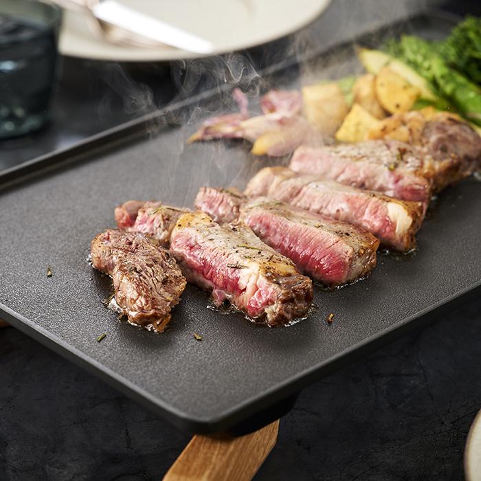 【ふるさと納税】 ホットプレート 薄型 アイリスオーヤマ ブラック 卓上 調理 キッチン 家電 温度 調節 便利 コンパクト 丸洗い可能 おすすめ 人気 アイリス IHU-A10-B - 画像2