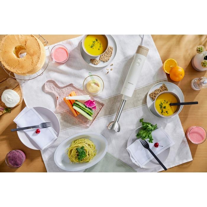 【ふるさと納税】 ブレンダー ハンドブレンダー アイリスオーヤマ ホワイト 離乳食 スムージー ハンドミキサー ジューサー 出産祝い プレゼント おしゃれ 時短調理 ホイッパー チョッパー まぜる つぶす きざむ 調理器具 おすすめ 人気 アイリス IHB-M301 サムネイル2