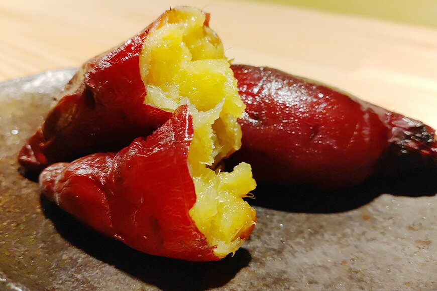 【ふるさと納税】無添加 焼き芋 「加美蜜芋」200g以上×2パック [リロカリコクリ 宮城県 加美町 44581426] ほくほく 手軽 冷蔵 - 画像2