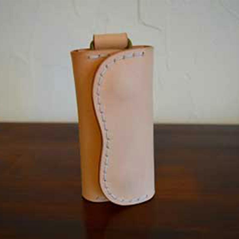 【ふるさと納税】高級牛革 手縫い キーケース (ナチュラル) 革細工工房ROVER（ローバー） 牛革 革 レザー サムネイル3