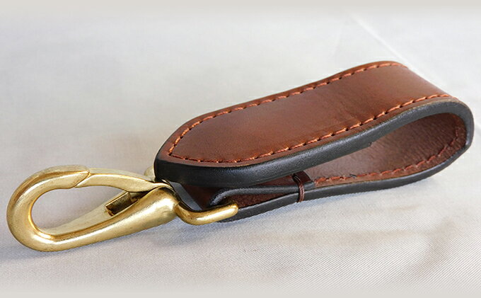 【ふるさと納税】フック付きキーホルダー（ブラウン）145×35×20mm【キャッスルファイブレザーアート】 ファッション小物 牛革 サムネイル2