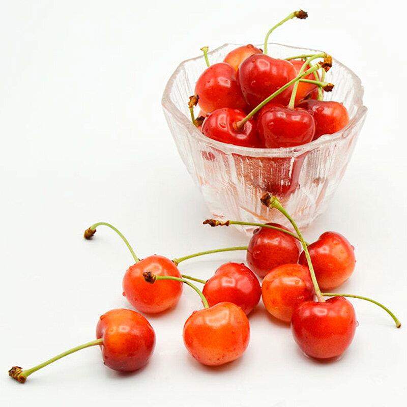 【ふるさと納税】【ご家庭みんなで楽しめる！2kg】山形のさくらんぼ 紅秀峰 2kg Lサイズ以上 バラ詰 (1kg×2箱) 【令和8年産先行予約】FS25-010 サムネイル3