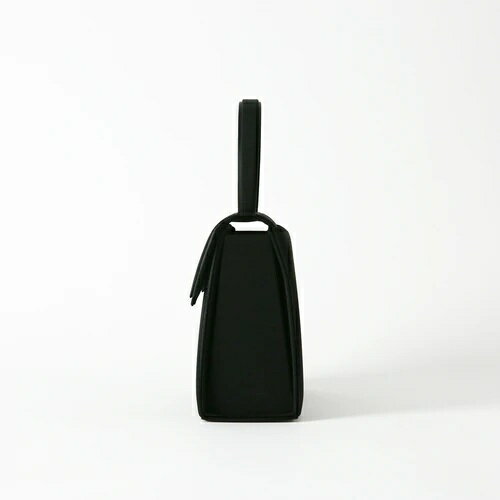 【ふるさと納税】【米沢織】フォーマルバッグ 持ち手ふっくら 痛くならない サテン 縁取りデザインハンドバッグ ストレスフリー ブラック 黒 シンプル レディース 女性 日本製 冠婚葬祭 式典 入学式 卒業式 入園式 卒園式 弔事 ブラックフォーマル 山形県 米沢市 サムネイル3