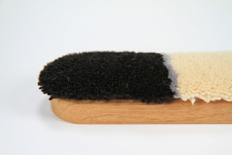 【ふるさと納税】ウールブラシ ブラシ 日本製 1本 種類が選べる ( パンダ サクラ ブラウンミックス エンヂミックス ) 汚れ落とし エチケット お手入れ 革製品 お掃除 緞通 洋服 スマートフォン 多様 絨毯 手織り 雑貨 日用品 ギフト プレゼント 送料無料 山形県 米沢市 サムネイル2