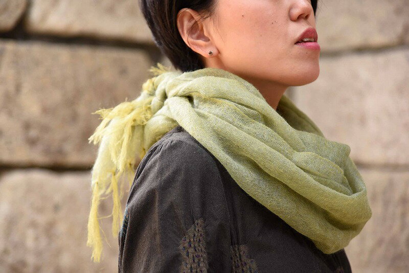 【ふるさと納税】極細モヘヤ糸 フーガ大判ストール【レッド、イエロー、パープル、ブラック】／ 日本製 ファッション 小物 Sato-S2 佐藤繊維 made in Japan 季節 東北 山形 やまがた さがえ サムネイル3