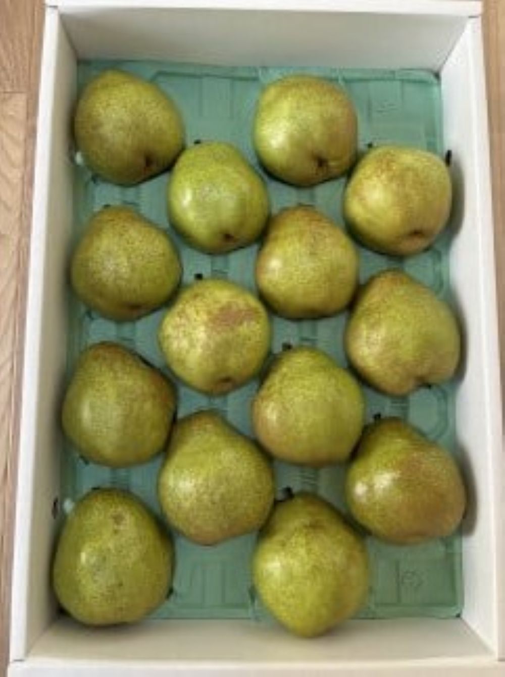 【ふるさと納税】西洋梨 （ラ・フランス） 5kg 贈答用 サイズ混合 秀品・特秀品混合 果物 フルーツ 産地直送 山形 洋なし お取り寄せ 送料無料 山形県 上山市 0142-2512 サムネイル2