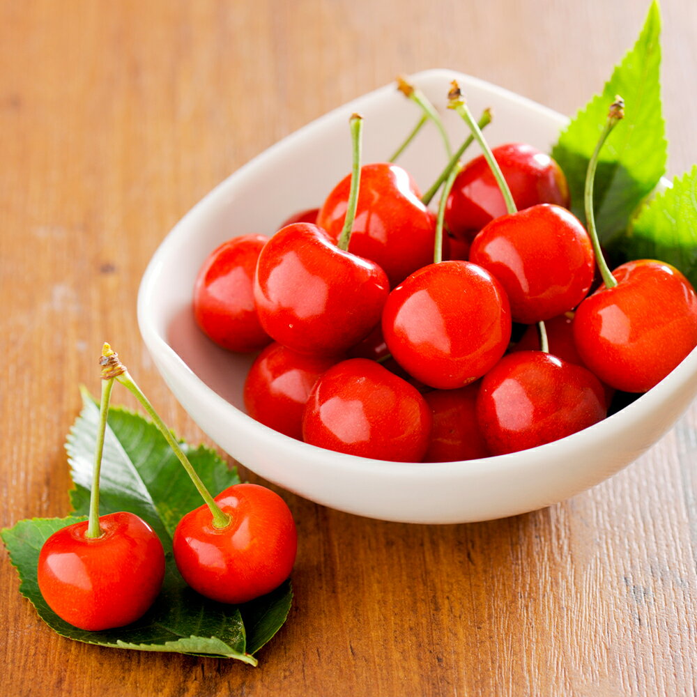 【ふるさと納税】【先行予約】 楓 フルーツ 定期便 山形 2025年産春始まり さくらんぼ 佐藤錦 桃 もも シャインマスカット ラ・フランス 全4回 フルーツ定期便 送料無料 ※沖縄・離島への配送不可 サムネイル3