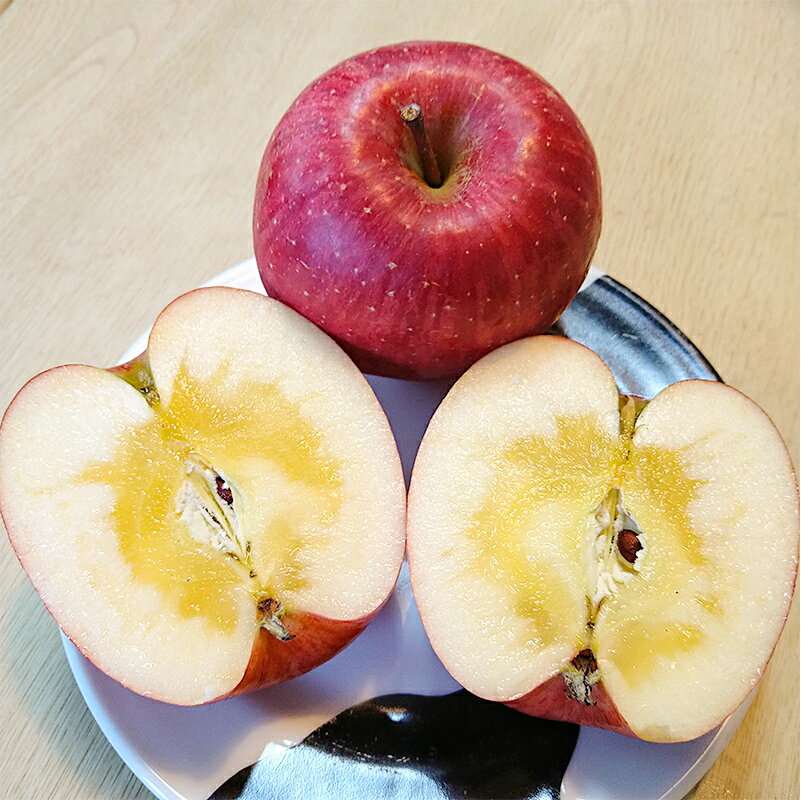 【ふるさと納税】【令和7年産先行予約】 雪んこ 完熟ふじりんご 約5kg バラ詰め 《令和8年1月上旬～発送》 【全国りんご選手権 銀賞】 『船中農園』 りんご リンゴ ふじ ふじりんご 完熟 果物 フルーツ デザート 山形県 南陽市 [1848] サムネイル2