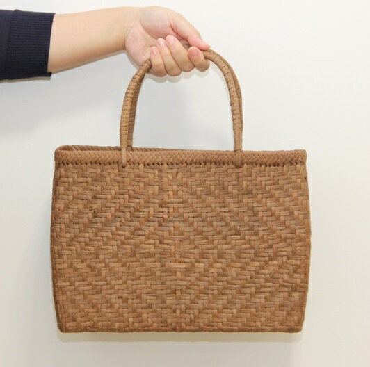 【ふるさと納税】山ぶどう かごバッグ 菱形網代編み 手提げバック 中 送料無料 tm-kgtbx サムネイル2