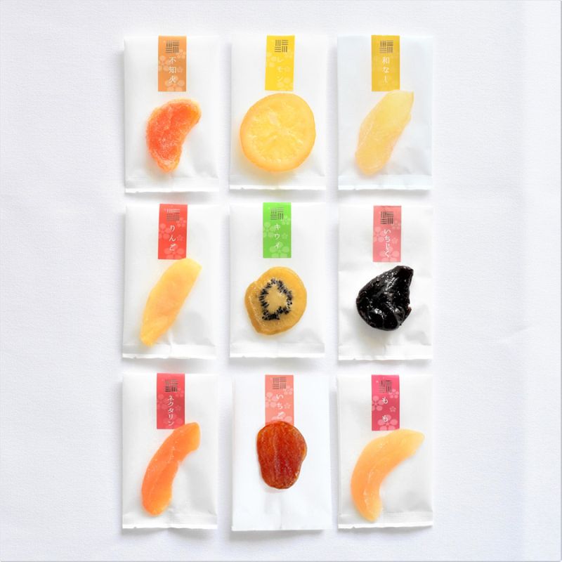 【ふるさと納税】No.0758 セミドライフルーツ彩ボックス9種【国産フルーツ使用】18袋入 国産 セミドライフルーツ 食べ比べ 小分け 詰め合わせ おやつ デザート リンゴ 桃 ネクタリン 黄金桃 和梨 キウイ レモン いちじく みかん 福島市 福島県産 返礼品 2万円以下 サムネイル2