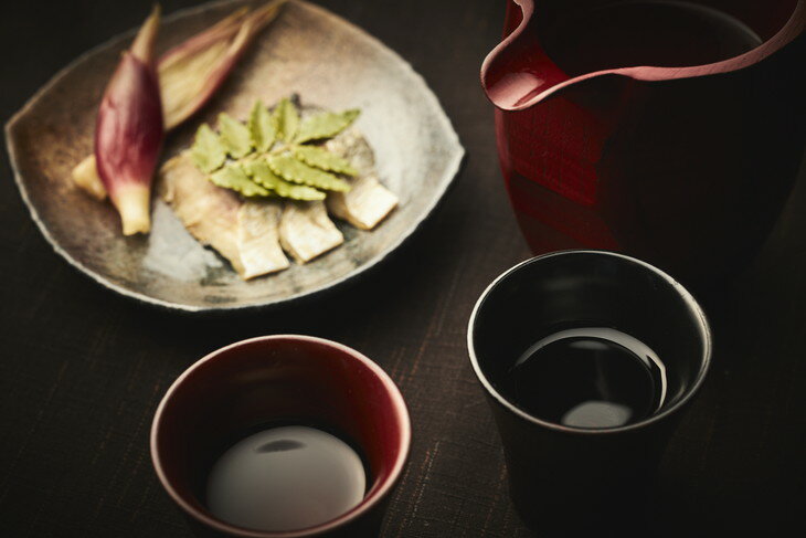 【ふるさと納税】磐梯山 特別純米酒 1800mL 辛口 アルコール15度 燗酒 ぬる燗 磐梯酒造 お酒 お取り寄せ 送料無料◇ サムネイル2