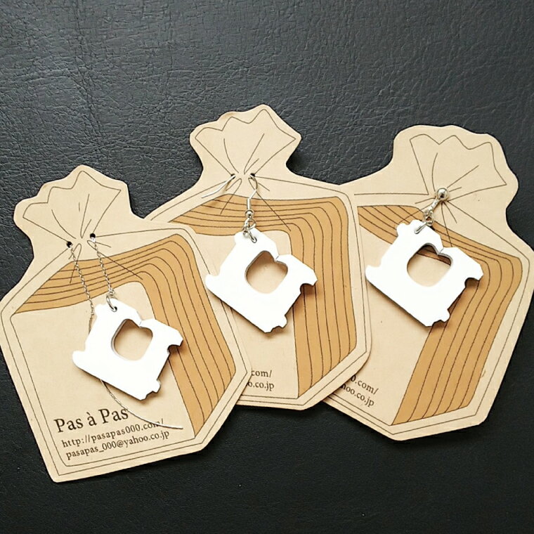 【ふるさと納税】パンのあれ?! バッグクロージャーピアス【ピアス バッグクロージャー パン 本革 数量限定 手作り 革製品 アクセサリー 水戸市 茨城県】（AF-7） サムネイル3