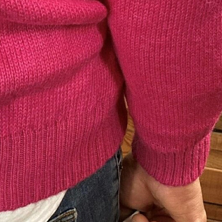 【ふるさと納税】【アルパカ専門店　T'IKA】メンズカーディガンVネック　パステルピンク　(アルパカ100％) 【アパレル 洋服 おしゃれ 羽織 プレゼント 毛糸 大きめ サイズ 水戸市】（AL-1） サムネイル3