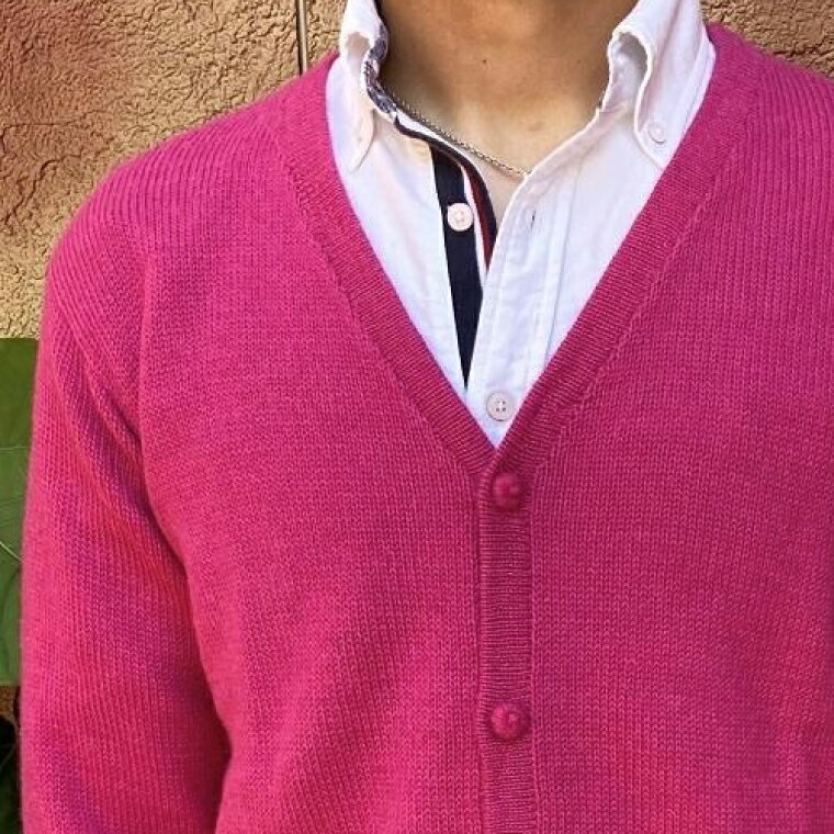 【アルパカ専門店　T'IKA】メンズカーディガンVネック　パステルピンク　(アルパカ100％) 【アパレル 洋服 おしゃれ 羽織 プレゼント 毛糸 大きめ サイズ 水戸市】（AL-1）