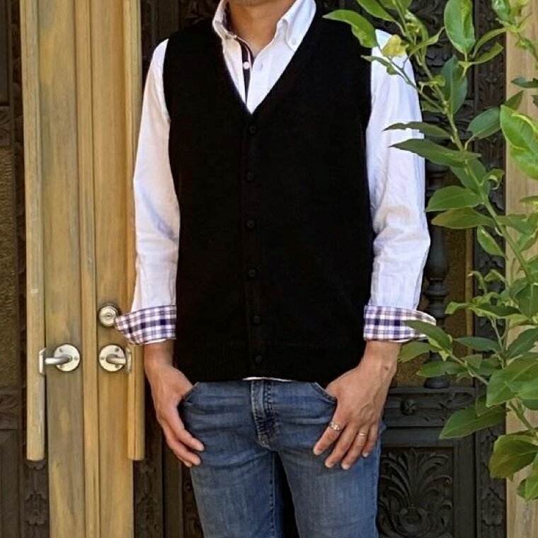 【アルパカ専門店　T'IKA】メンズベストVネック　黒　(アルパカ100％) 【アパレル 洋服 おしゃれ ベスト プレゼント 毛糸 大きめ サイズ 水戸市 ブラック】(AL-6)